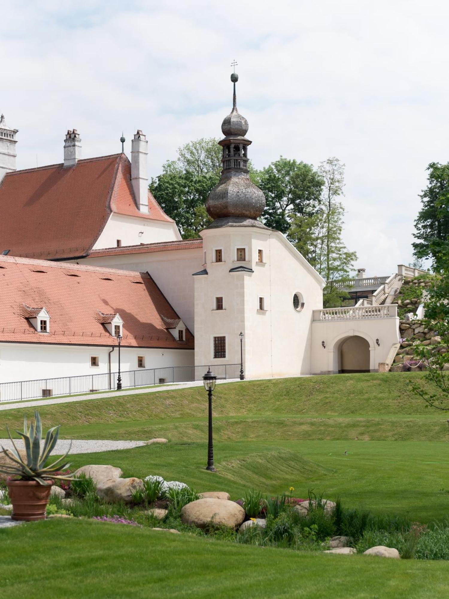 Schloss Thalheim Sankt Poelten Exteriör bild