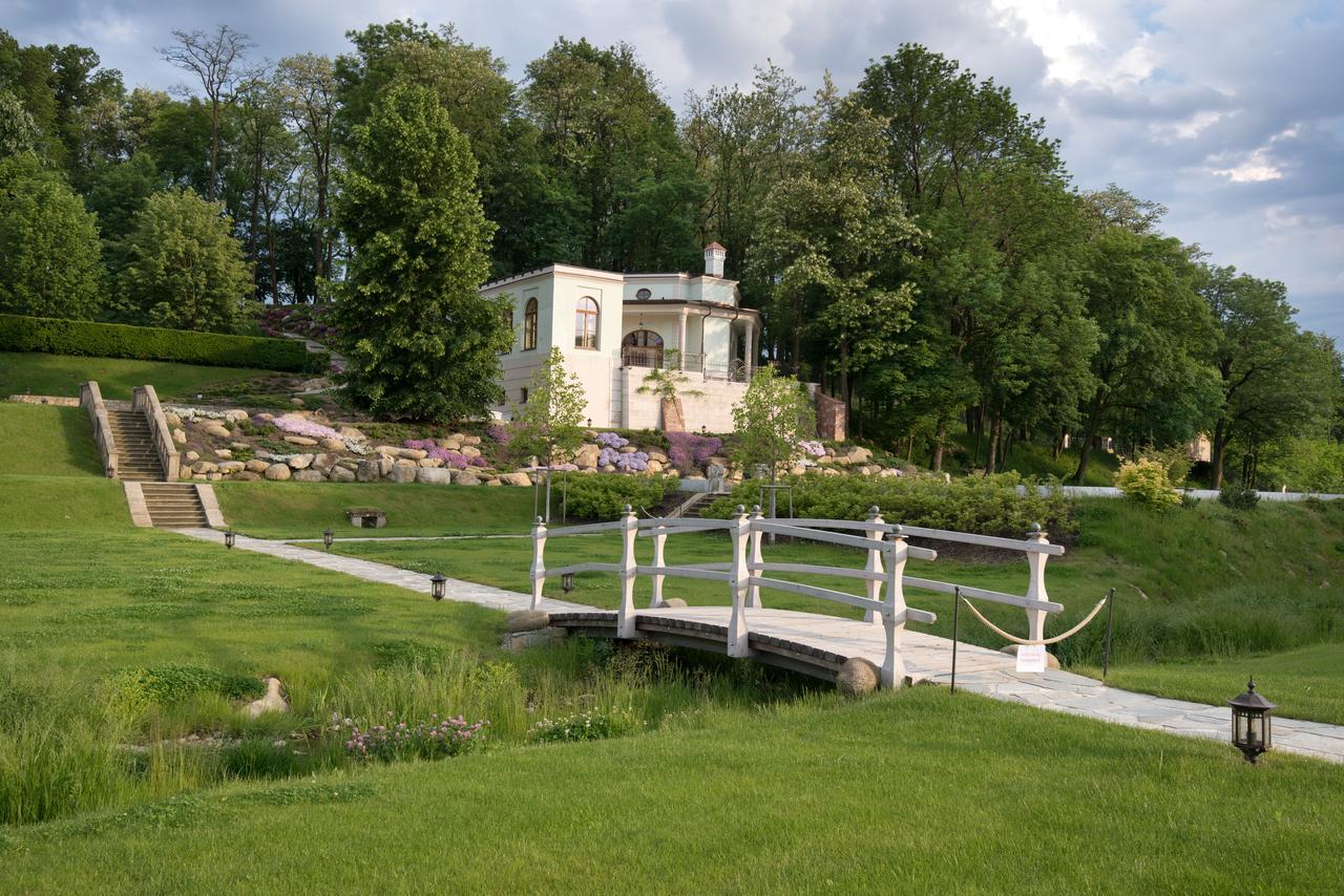 Schloss Thalheim Sankt Poelten Exteriör bild